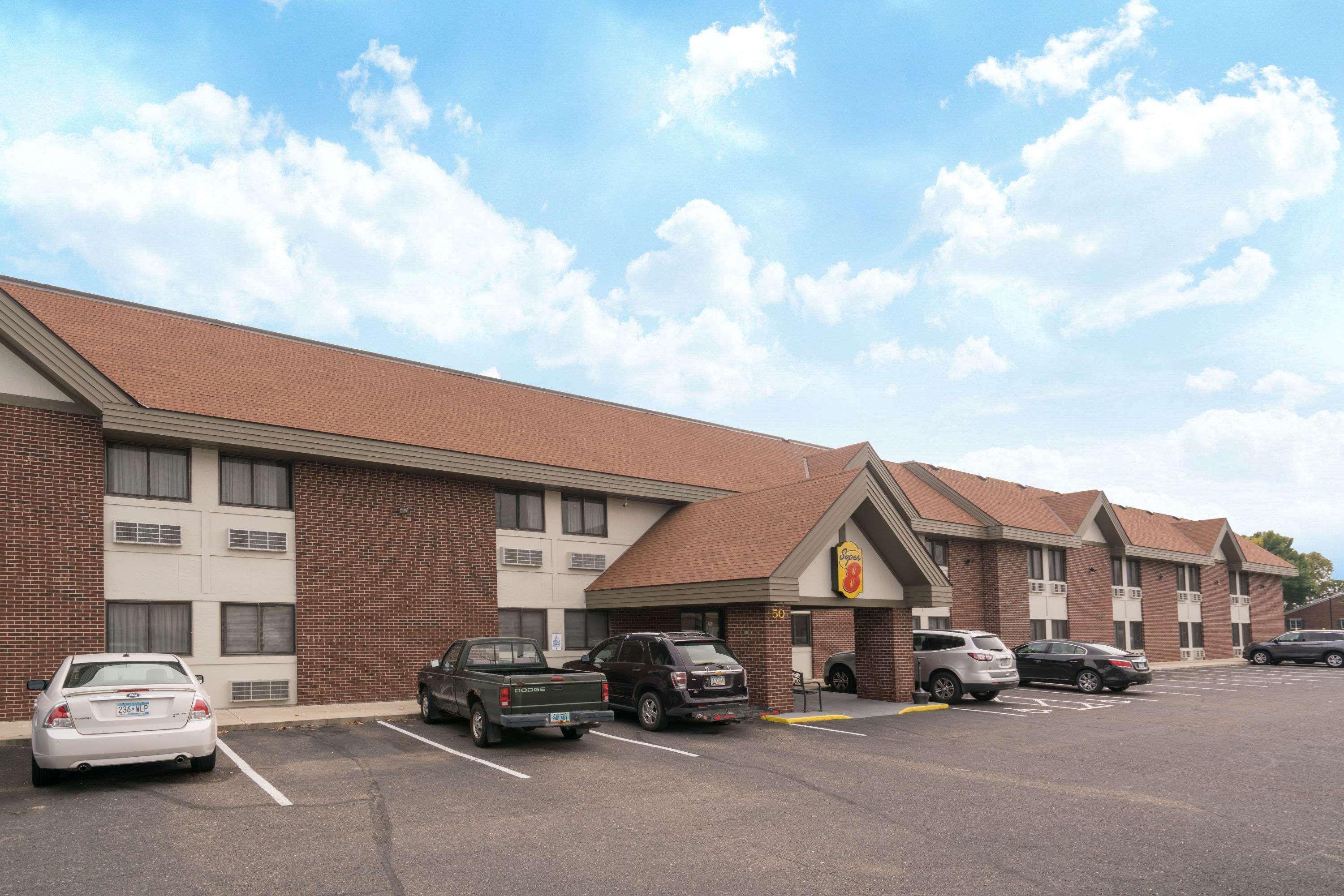 Super 8 By Wyndham St. Cloud Motel Dış mekan fotoğraf